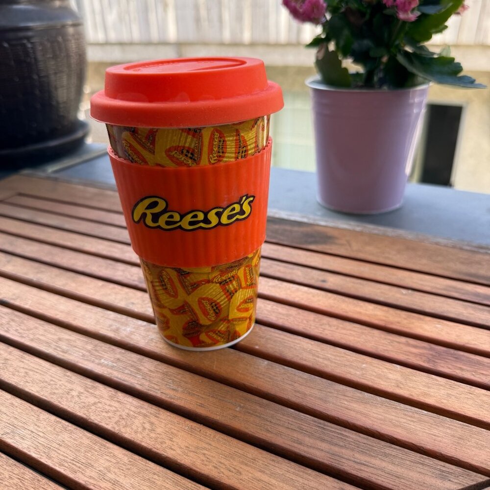 Reeses Travel Ceramic Coffee Cup With Silicone Lid & Sleeve